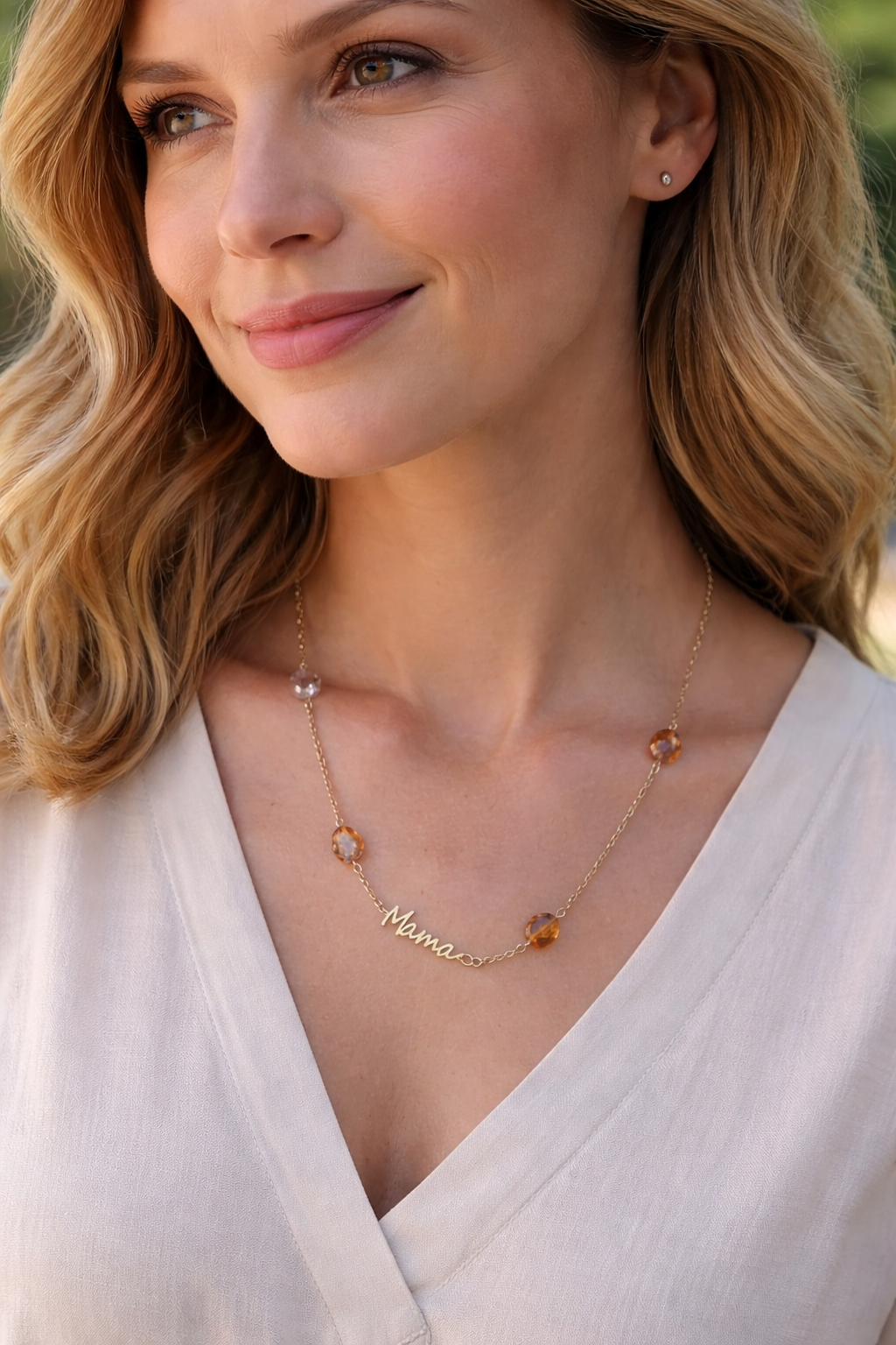Għażiża Mama - Cursive Mama Necklace - Image 3