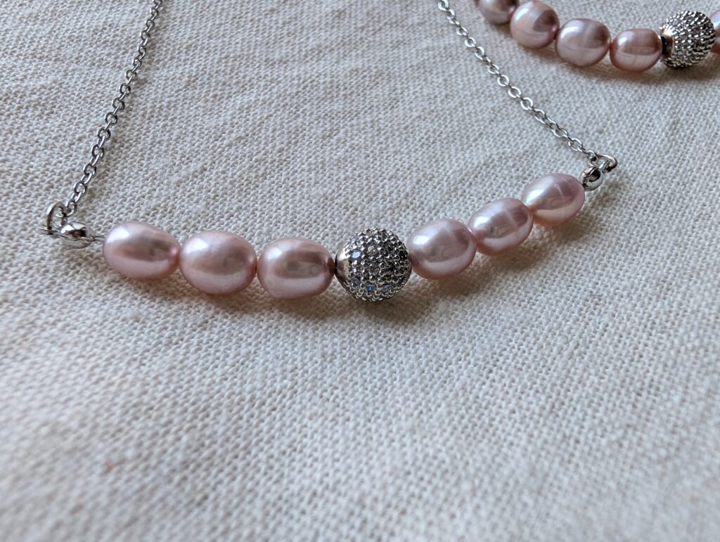 Perle - Bar Necklace