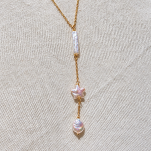 Feyre freshwater pearl necklace with an 18k gold-plated chain